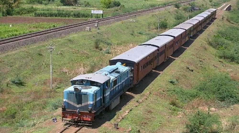 ग्वालियर-बानमोर नैरोगेज का सफर खत्म! 20 किमी ट्रैक उखाड़ने की तैयारी, जल्द टेंडर जारी ग्वालियर-बानमोर नैरोगेज का सफर खत्म! 20 किमी ट्रैक उखाड़ने की तैयारी, जल्द टेंडर जारी