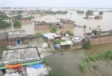 पटना में बाढ़ का हाहाकार! खतरे के निशान से 2 मीटर ऊपर गंगा, डूबे सैकड़ों घर