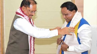 रायपुर : मुख्यमंत्री विष्णु देव साय ने ओडिशा के मुख्यमंत्री मोहन चरण माझी से की सौजन्य भेंट रायपुर : मुख्यमंत्री विष्णु देव साय ने ओडिशा के मुख्यमंत्री मोहन चरण माझी से की सौजन्य भेंट