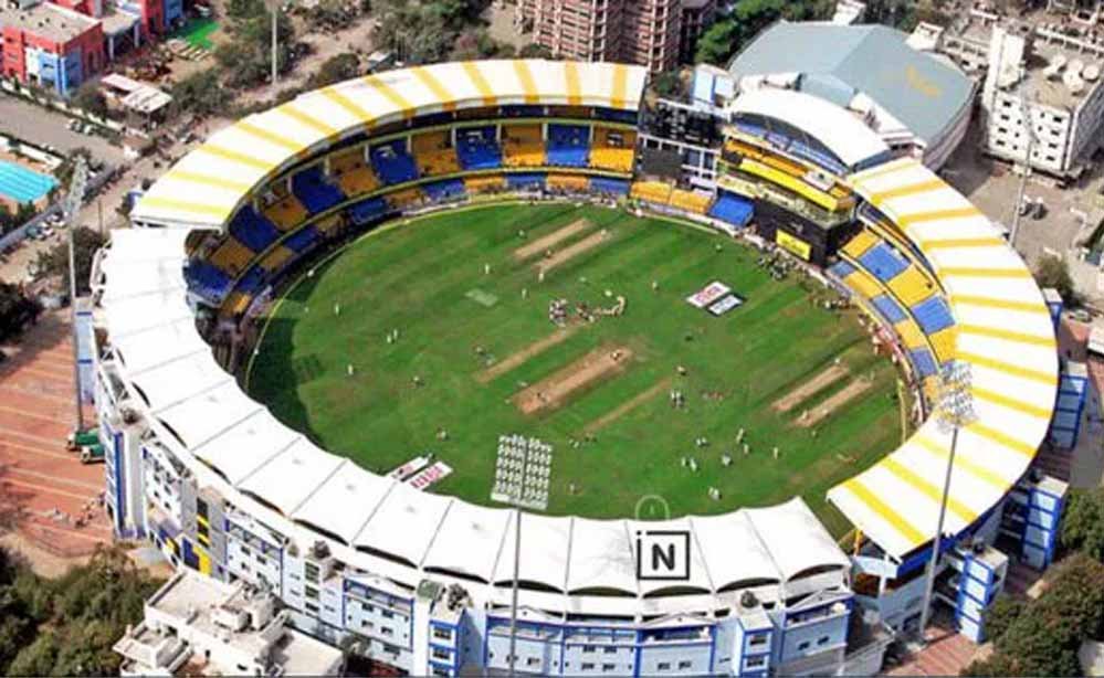भारत-वेस्टइंडीज T20 के लिए होलकर स्टेडियम तैयार, मैदान पर दिखेगा चेक्स पैटर्न भारत-वेस्टइंडीज T20 के लिए होलकर स्टेडियम तैयार, मैदान पर दिखेगा चेक्स पैटर्न