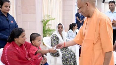 छोटी घटनाएं बड़ी न बनें, डीएम-एसपी रखें नजरः मुख्यमंत्री