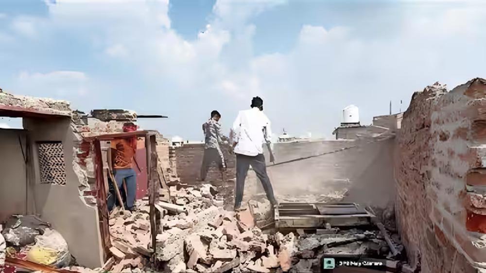 सत्य निकेतन हादसे के बाद MCD सख्त, 40 इमारतों पर चला बुलडोजर, 8 प्रॉपर्टी सील सत्य निकेतन हादसे के बाद MCD सख्त, 40 इमारतों पर चला बुलडोजर, 8 प्रॉपर्टी सील
