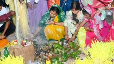 करमा पूजा में शामिल हुईं मंत्री लक्ष्मी राजवाड़े, प्रकृति, संस्कृति और लोकपरंपराओं के संरक्षण का दिया संदेश करमा पूजा में शामिल हुईं मंत्री लक्ष्मी राजवाड़े, प्रकृति, संस्कृति और लोकपरंपराओं के संरक्षण का दिया संदेश