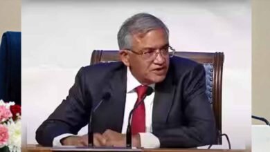 SIR पर चुनाव आयुक्तों में मतभेद की रिपोर्ट, EC ने दी सफाई SIR पर चुनाव आयुक्तों में मतभेद की रिपोर्ट, EC ने दी सफाई