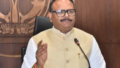 अखिलेश यादव कुछ भी कर लें, सफल नहीं होंगे- ब्रजेश पाठक अखिलेश यादव कुछ भी कर लें, सफल नहीं होंगे- ब्रजेश पाठक