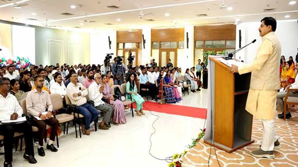 मध्यप्रदेश सरकार ने विगत एक वर्ष में उपलब्ध कराये है 85 हजार युवाओं को रोजगार और सेवा के अवसर : मुख्यमंत्री डॉ. यादव मध्यप्रदेश सरकार ने विगत एक वर्ष में उपलब्ध कराये है 85 हजार युवाओं को रोजगार और सेवा के अवसर : मुख्यमंत्री डॉ. यादव