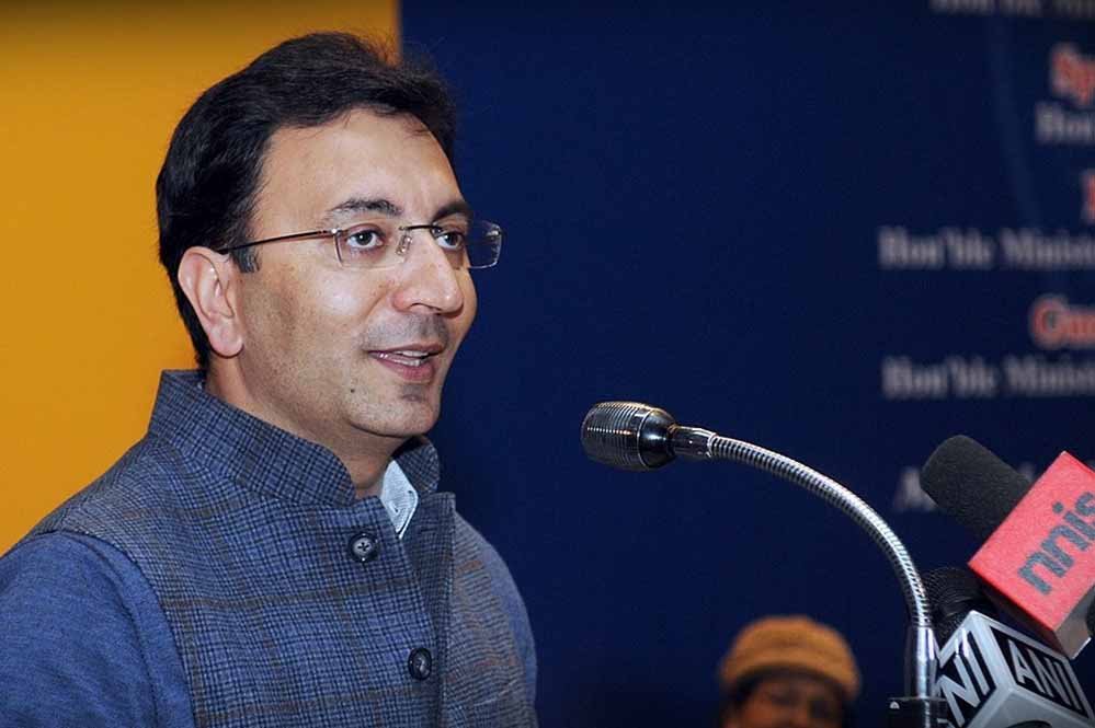 इलेक्ट्रॉनिक्स से एआई और सेमीकंडक्टर तक, यूपी बनेगा देश का नंबर-1 टेक्नोलॉजी हब: जितिन प्रसाद इलेक्ट्रॉनिक्स से एआई और सेमीकंडक्टर तक, यूपी बनेगा देश का नंबर-1 टेक्नोलॉजी हब: जितिन प्रसाद