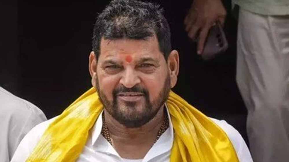 बृजभूषण शरण सिंह को कोर्ट का नोटिस, महिला पहलवानों ने दी बरी होने को चुनौती बृजभूषण शरण सिंह को कोर्ट का नोटिस, महिला पहलवानों ने दी बरी होने को चुनौती