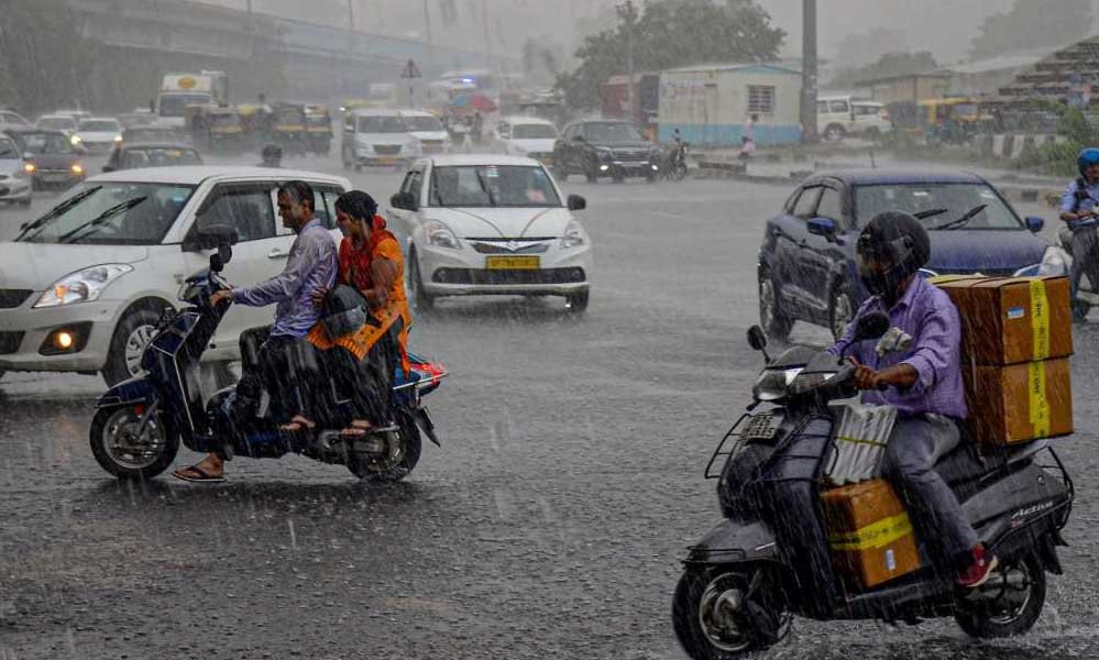 MP Weather: जबलपुर समेत 22 जिलों में आज भारी बारिश, स्ट्रॉन्ग सिस्टम एक्टिव; सतना में स्कूल-कॉलेज बंद MP Weather: जबलपुर समेत 22 जिलों में आज भारी बारिश, स्ट्रॉन्ग सिस्टम एक्टिव; सतना में स्कूल-कॉलेज बंद