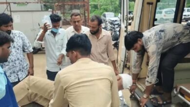 रायसेन जेल में कैदी ने जेल प्रहरी को मारी गोली, गंभीर हालत में भोपाल रेफर रायसेन जेल में कैदी ने जेल प्रहरी को मारी गोली, गंभीर हालत में भोपाल रेफर