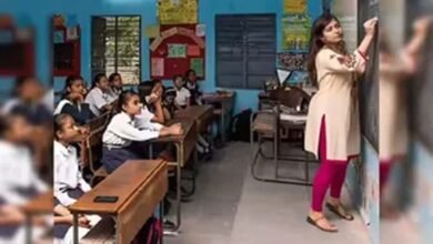 झारखंड में आवासीय स्कूलों के शिक्षकों का बढ़ेगा मानदेय, संविदाकर्मियों को 10% की वृद्धि झारखंड में आवासीय स्कूलों के शिक्षकों का बढ़ेगा मानदेय, संविदाकर्मियों को 10% की वृद्धि