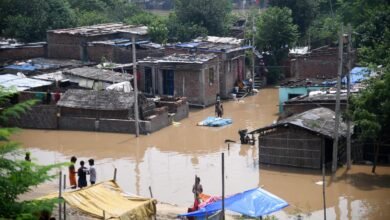 हार में बाढ़ का कहर: 13 जिलों में 28 लाख आबादी प्रभावित, गंगा समेत कई नदियां उफान पर हार में बाढ़ का कहर: 13 जिलों में 28 लाख आबादी प्रभावित, गंगा समेत कई नदियां उफान पर