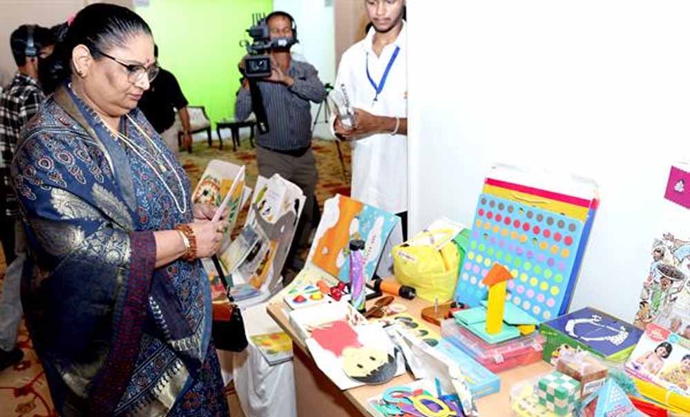 मध्यप्रदेश में सीएसआर का नया रोडमैप, जरूरत के मुताबिक होगा निवेश, परिणाम पर रहेगी नजर : मंत्री सुश्री भूरिया मध्यप्रदेश में सीएसआर का नया रोडमैप, जरूरत के मुताबिक होगा निवेश, परिणाम पर रहेगी नजर : मंत्री सुश्री भूरिया