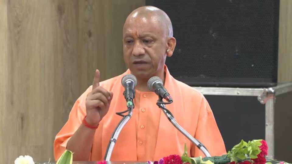 यूपी के वकीलों को बड़ा तोहफा, सालाना 5 लाख तक कैशलेस इलाज का ऐलान यूपी के वकीलों को बड़ा तोहफा, सालाना 5 लाख तक कैशलेस इलाज का ऐलान