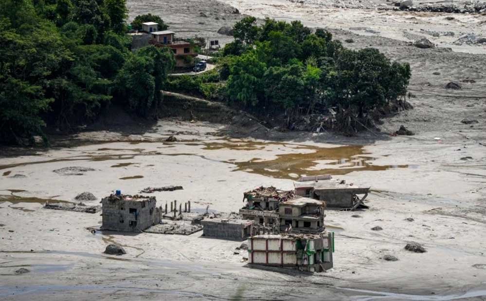 नेपाल आपदा: 600 विदेशी नागरिक अब भी लापता, 1,222 शव बरामद; सर्च ऑपरेशन जारी नेपाल आपदा: 600 विदेशी नागरिक अब भी लापता, 1,222 शव बरामद; सर्च ऑपरेशन जारी