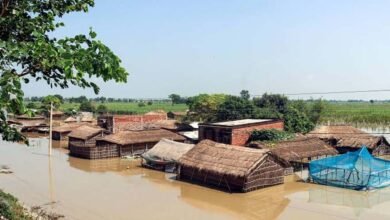 बिहार में गंडक का कहर, दो जिलों में तटबंध टूटे; गांवों में बाढ़ का खतरा बिहार में गंडक का कहर, दो जिलों में तटबंध टूटे; गांवों में बाढ़ का खतरा