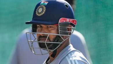 ऋषभ पंत सिर्फ टेस्ट क्रिकेटर बनकर रह गए? ODI टीम से फिर बाहर, बढ़ी वापसी की चुनौती ऋषभ पंत सिर्फ टेस्ट क्रिकेटर बनकर रह गए? ODI टीम से फिर बाहर, बढ़ी वापसी की चुनौती