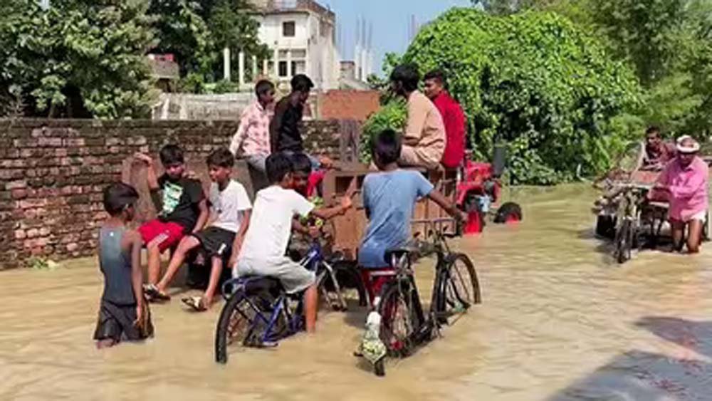 बिहार में बाढ़ का कहर, गंडक खतरे के निशान पर; बागमती 1.30 मीटर ऊपर बिहार में बाढ़ का कहर, गंडक खतरे के निशान पर; बागमती 1.30 मीटर ऊपर