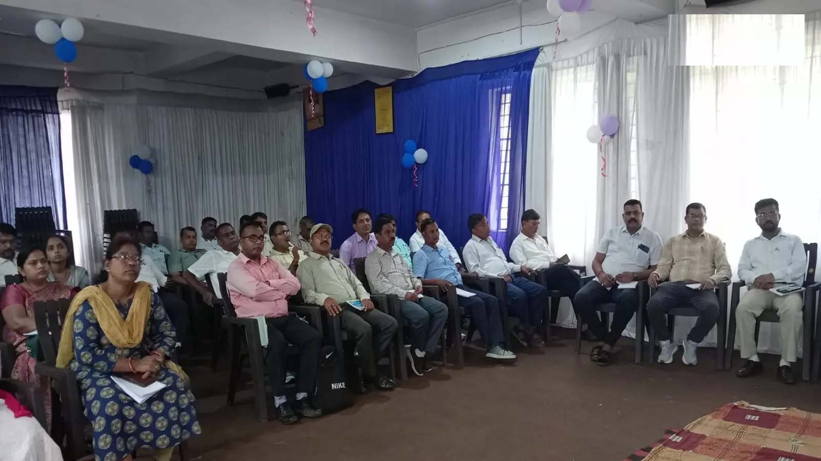 हजारीबाग में जेंडर विषय पर दो दिवसीय कार्यशाला, 50 स्कूलों के प्रतिनिधियों ने लिया प्रशिक्षण हजारीबाग में जेंडर विषय पर दो दिवसीय कार्यशाला, 50 स्कूलों के प्रतिनिधियों ने लिया प्रशिक्षण