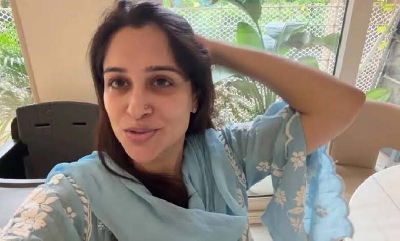दीपिका कक्कड़ का छलका दर्द, बोलीं- अब डेली सोप करना मेरे लिए मुश्किल दीपिका कक्कड़ का छलका दर्द, बोलीं- अब डेली सोप करना मेरे लिए मुश्किल