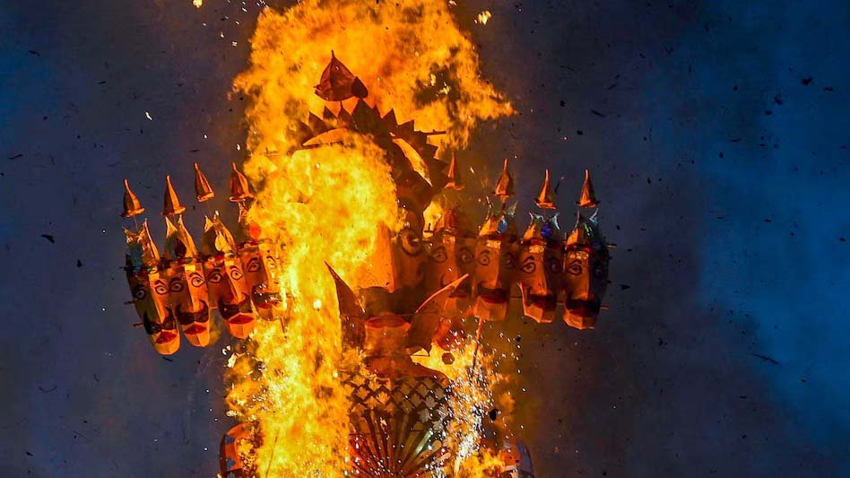 दशहरा 2026 की तारीख हुई साफ, 20 अक्टूबर को विजयादशमी; जानें शस्त्र पूजन का मुहूर्त दशहरा 2026 की तारीख हुई साफ, 20 अक्टूबर को विजयादशमी; जानें शस्त्र पूजन का मुहूर्त