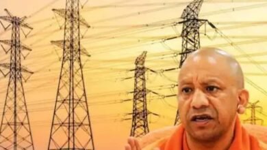 भारी बारिश के बीच निर्बाध बिजली आपूर्ति को लेकर योगी सरकार अलर्ट भारी बारिश के बीच निर्बाध बिजली आपूर्ति को लेकर योगी सरकार अलर्ट
