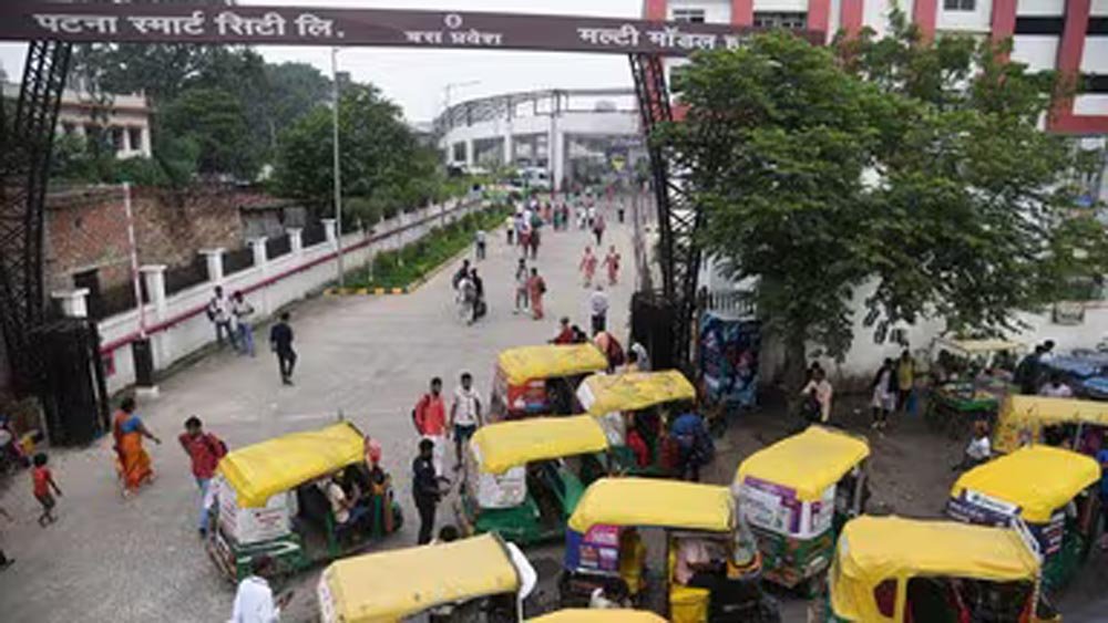 स्वच्छ वायु सर्वेक्षण-2026 में लखनऊ अव्वल, इंदौर दूसरे और पटना 16वें स्थान पर स्वच्छ वायु सर्वेक्षण-2026 में लखनऊ अव्वल, इंदौर दूसरे और पटना 16वें स्थान पर