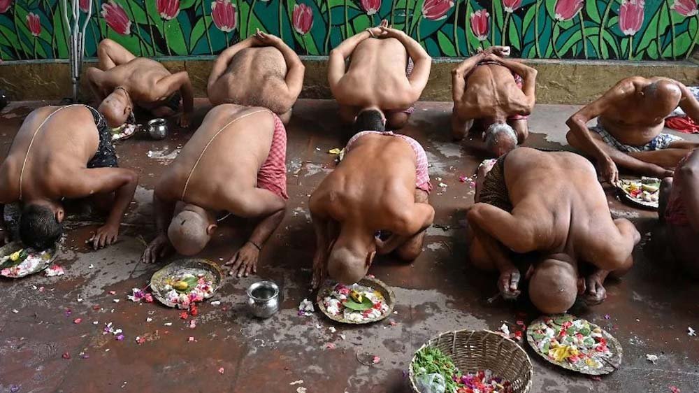 पितृ पक्ष 2026: महाभरणी, मातृ नवमी और सर्वपितृ अमावस्या का खास महत्व, जानें पूरी तारीखें पितृ पक्ष 2026: महाभरणी, मातृ नवमी और सर्वपितृ अमावस्या का खास महत्व, जानें पूरी तारीखें