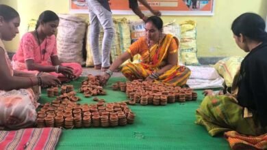दीपावली से पहले लौटी खुशियाँ: महासमुंद में ‘सेवा संकल्प अभियान’ के तहत स्व-सहायता समूहों की महिलाओं को मिले बड़े ऑर्डर।