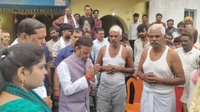 माफियाओं के विरुद्ध होगी सख्त कारवाई, दोषियों को मिलेगी कड़ी से कड़ी सजा: उप मुख्यमंत्री शुक्ल माफियाओं के विरुद्ध होगी सख्त कारवाई, दोषियों को मिलेगी कड़ी से कड़ी सजा: उप मुख्यमंत्री शुक्ल