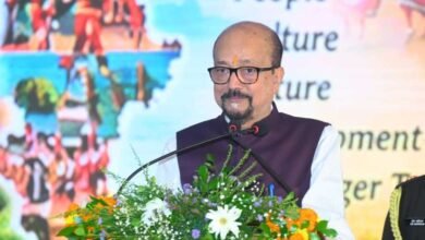 रायपुर : राज्यपाल रमेन डेका ‘द्रोणाचार्य संगम-2026’ में हुए शामिल, कहा-समय का सदुपयोग और परिश्रम ही सफलता की कुंजी रायपुर : राज्यपाल रमेन डेका ‘द्रोणाचार्य संगम-2026’ में हुए शामिल, कहा-समय का सदुपयोग और परिश्रम ही सफलता की कुंजी