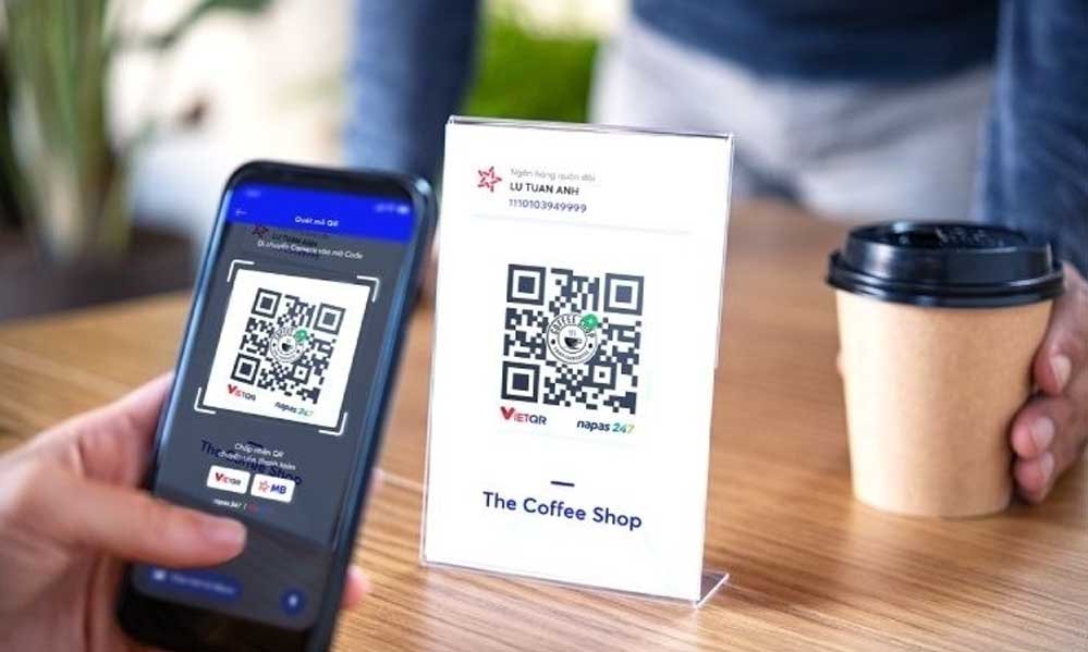 QR Code बंद होने का खतरा! 15 सितंबर की डेडलाइन से संकट में छोटे दुकानदार, 30-35% मर्चेंट्स पर असर QR Code बंद होने का खतरा! 15 सितंबर की डेडलाइन से संकट में छोटे दुकानदार, 30-35% मर्चेंट्स पर असर