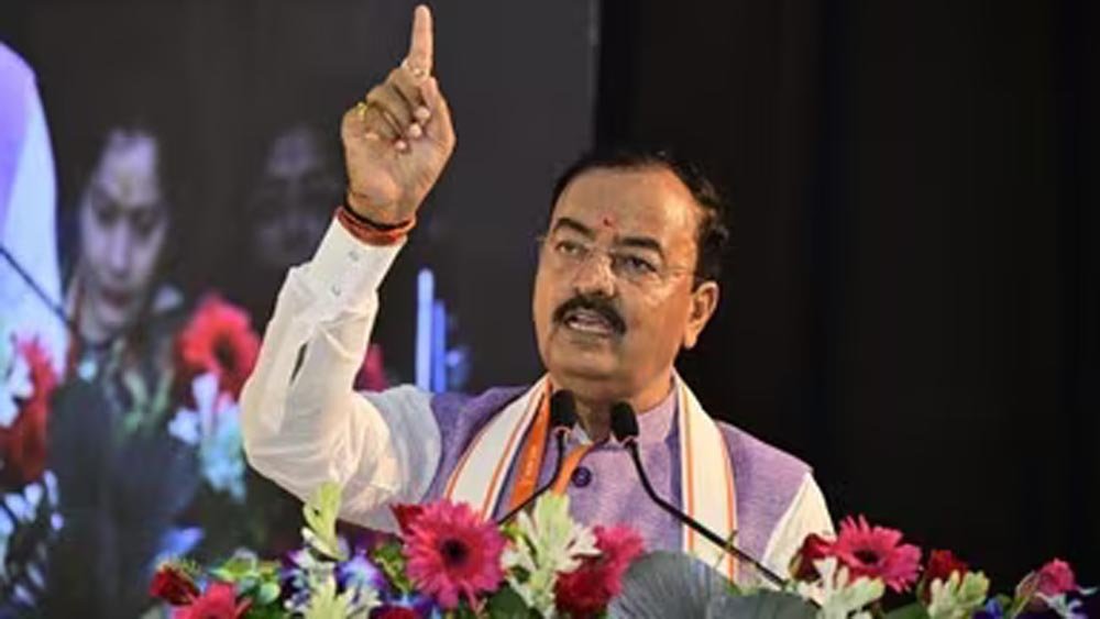 प्रयागराज में डिप्टी सीएम केशव प्रसाद मौर्य ने 2027 के चुनाव को लेकर अधिवक्ताओं को दिया बड़ा बयान