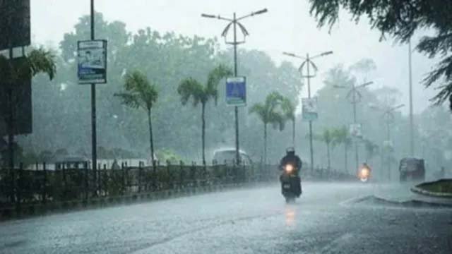 मध्य प्रदेश में मानसून अभी सक्रिय: विंध्य, बुंदेलखंड और महाकौशल में बारिश की चेतावनी। मध्य प्रदेश में मानसून अभी सक्रिय: विंध्य, बुंदेलखंड और महाकौशल में बारिश की चेतावनी।