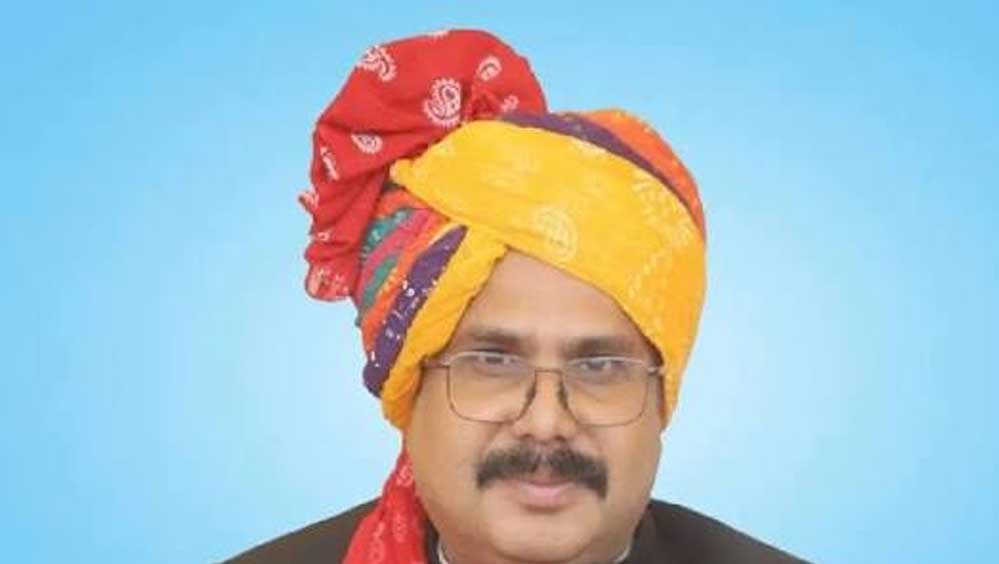 विदिशा के पूर्व ADM डामोर का हार्ट अटैक से निधन, भोपाल ट्रांसफर के बाद नई जिम्मेदारी संभालने से पहले मौत विदिशा के पूर्व ADM डामोर का हार्ट अटैक से निधन, भोपाल ट्रांसफर के बाद नई जिम्मेदारी संभालने से पहले मौत