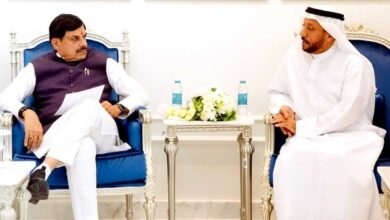 मुख्यमंत्री डॉ. यादव ने शारजाह चैंबर ऑफ कॉमर्स के चेयरमैन से की भेंट, एमपी में बड़े निवेश की संभावना मुख्यमंत्री डॉ. यादव ने शारजाह चैंबर ऑफ कॉमर्स के चेयरमैन से की भेंट, एमपी में बड़े निवेश की संभावना