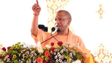 योगी सरकार की जीरो टॉलरेंस नीति: लापरवाही पर पांच तहसीलदार निलंबित, 13 अन्य को नोटिस योगी सरकार की जीरो टॉलरेंस नीति: लापरवाही पर पांच तहसीलदार निलंबित, 13 अन्य को नोटिस