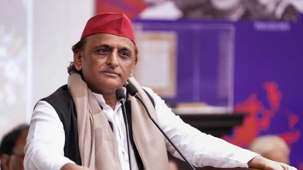अखिलेश यादव के आरोपों पर बीजेपी नेताओं ने खोला मोर्चा अखिलेश यादव के आरोपों पर बीजेपी नेताओं ने खोला मोर्चा