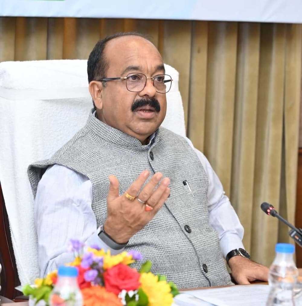 सुबह शहर में निकलें अधिकारी, जमीनी हकीकत देखें और काम कराएं : अरुण साव सुबह शहर में निकलें अधिकारी, जमीनी हकीकत देखें और काम कराएं : अरुण साव