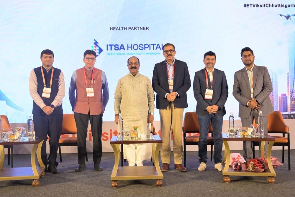 विकास की नई रफ्तार से बदल रहा छत्तीसगढ़, अधोसंरचना को मिल रही मजबूती : अरुण साव विकास की नई रफ्तार से बदल रहा छत्तीसगढ़, अधोसंरचना को मिल रही मजबूती : अरुण साव