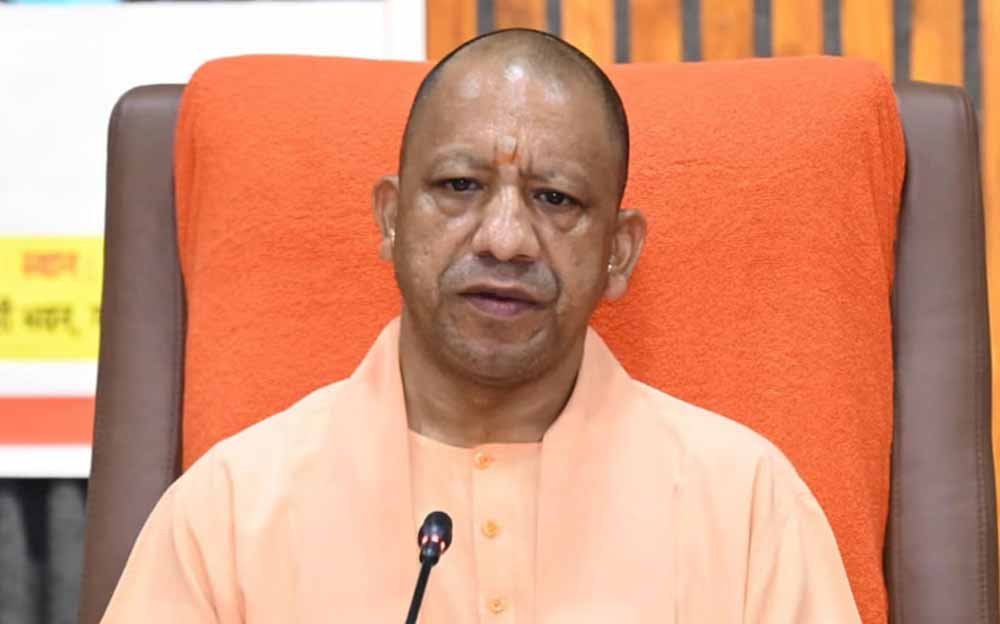 योगी सरकार की तत्परता से अतिवृष्टि प्रभावित क्षेत्रों में राहत-बचाव तेज, जिलों में फील्ड पर उतरा प्रशासन योगी सरकार की तत्परता से अतिवृष्टि प्रभावित क्षेत्रों में राहत-बचाव तेज, जिलों में फील्ड पर उतरा प्रशासन