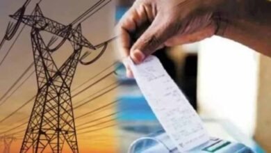 CG बिजली उपभोक्ताओं के लिए हर गुरुवार E-KYC कैंप CG बिजली उपभोक्ताओं के लिए हर गुरुवार E-KYC कैंप