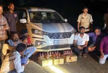 शराब तस्करी में संकुल समन्वयक-शिक्षक समेत 7 गिरफ्तार, 40 पेटियां और 8 लाख की कार जब्त