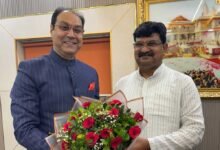 अल्पसंख्यक आयोग के अध्यक्ष  मोहसिन रज़ा ने प्रदेश संगठन महामंत्री  धर्मपाल सिंह जी से की भेंट