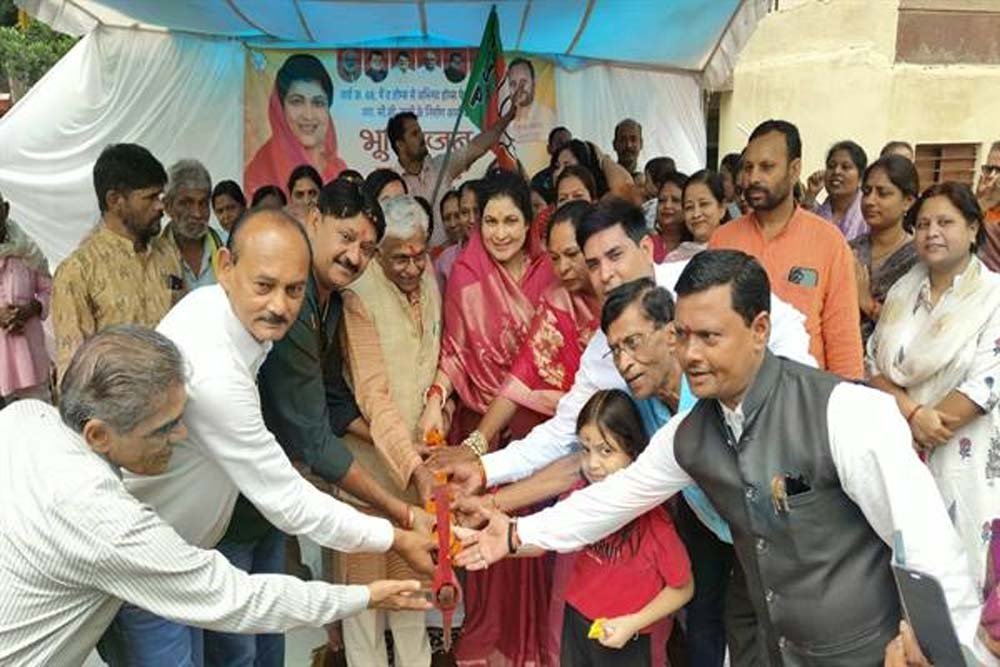 अयोध्या नगर को आदर्श नगर के रूप में विकसित करना हमारी प्राथमिकता : राज्यमंत्री गौर अयोध्या नगर को आदर्श नगर के रूप में विकसित करना हमारी प्राथमिकता : राज्यमंत्री गौर