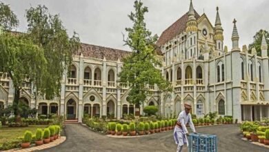 छिंदवाड़ा SP के खिलाफ गैर-जमानती वारंट, जबलपुर HC ने किया तलब छिंदवाड़ा SP के खिलाफ गैर-जमानती वारंट, जबलपुर HC ने किया तलब