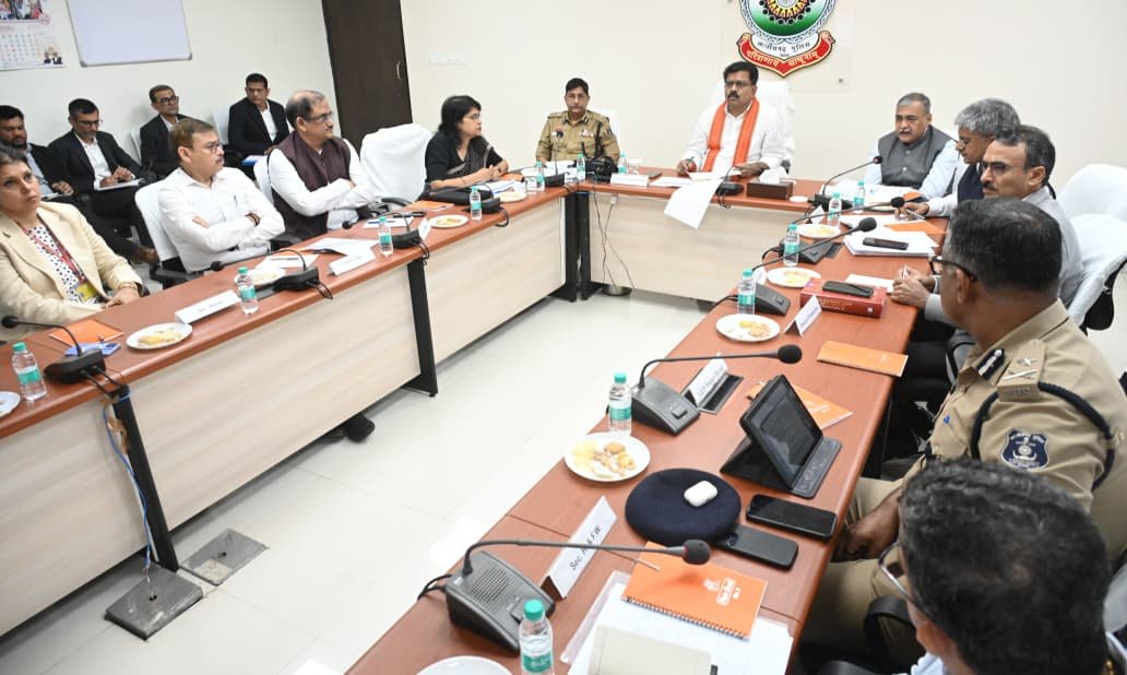 नवीन आपराधिक कानूनों के क्रियान्वयन में तेजी लाएं, प्रत्येक मापदंड पर दिखे ठोस सुधार- उप मुख्यमंत्री विजय शर्मा नवीन आपराधिक कानूनों के क्रियान्वयन में तेजी लाएं, प्रत्येक मापदंड पर दिखे ठोस सुधार- उप मुख्यमंत्री विजय शर्मा