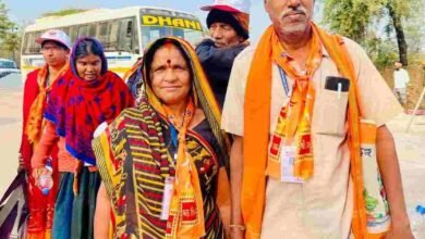 मन में बरसों से बसी थी रामलला के दर्शन की आस, साय सरकार की योजना से पूरा हुआ डोमन-पार्वती का सपना मन में बरसों से बसी थी रामलला के दर्शन की आस, साय सरकार की योजना से पूरा हुआ डोमन-पार्वती का सपना