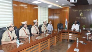 जनता को त्वरित राहत और अधीनस्थों को बेहतर मार्गदर्शन देना प्रभावी पुलिस नेतृत्व की पहचान – डीजीपी कैलाश मकवाणा जनता को त्वरित राहत और अधीनस्थों को बेहतर मार्गदर्शन देना प्रभावी पुलिस नेतृत्व की पहचान – डीजीपी कैलाश मकवाणा