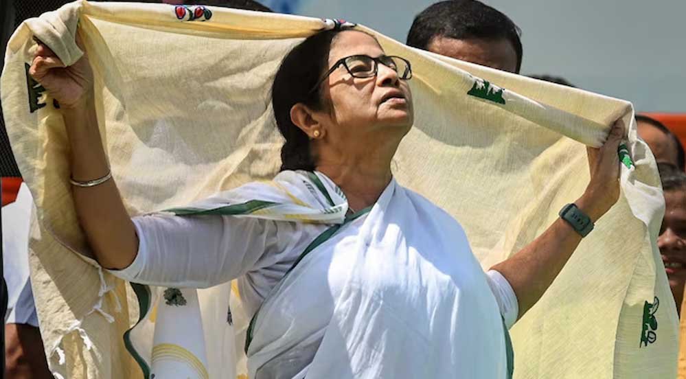 TMC के बैंक खातों पर ममता बनर्जी का कंट्रोल बरकरार, हाईकोर्ट से राहत